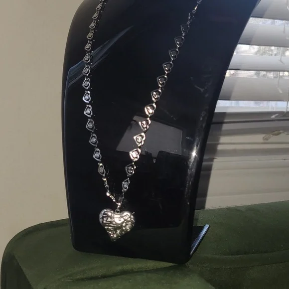 Stainless Steel Silver Heart Necklace - Picture 5 of 6
